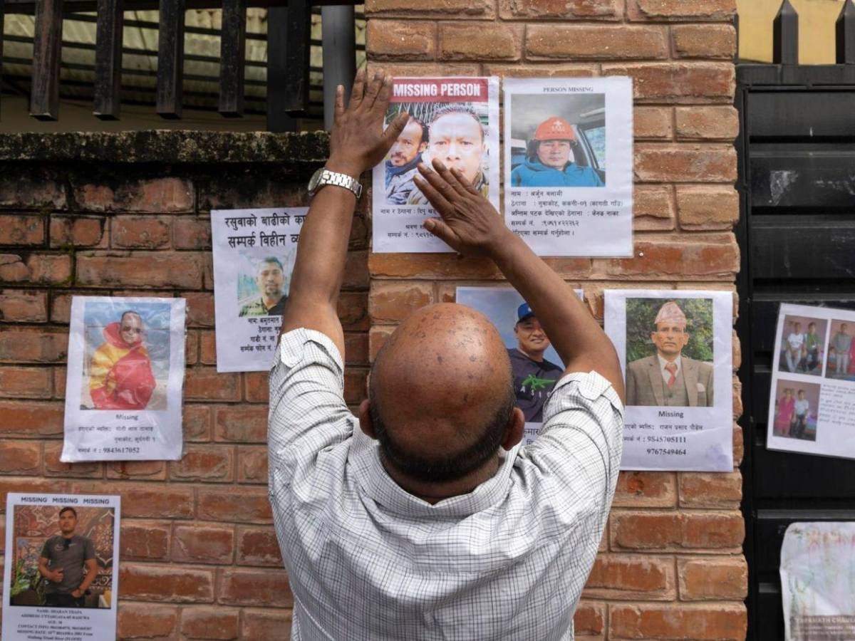 Riada en Nepal suma 682 muertos y casi 3,000 desaparecidos