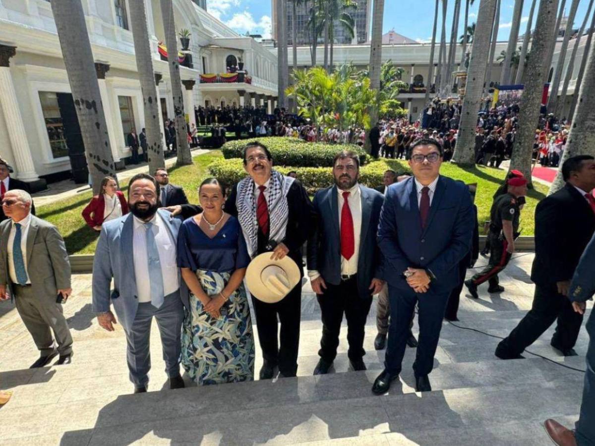 ¿Cuánto gana El Perro Amarillo en el gobierno y cuáles han sido sus funciones como asesor?