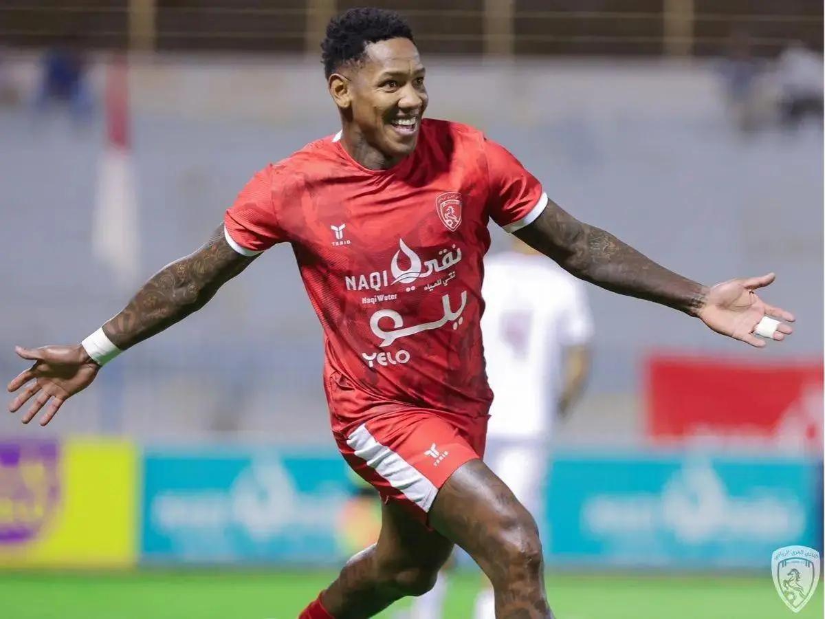 Fichajes: Motagua lo descarta en plena pretemporada, Olimpia lo envía a préstamo y futuro de Quioto