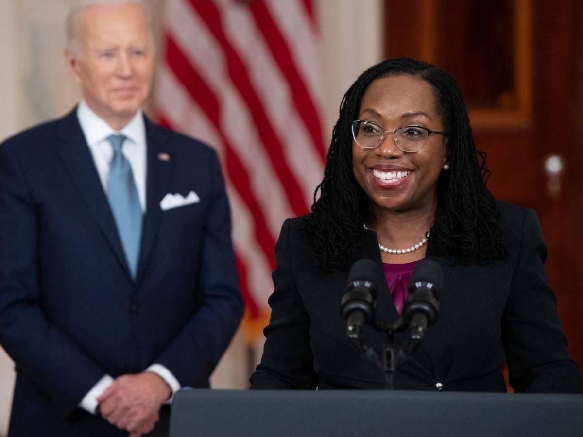 Biden designa a primera jueza negra en la historia de la Corte Suprema