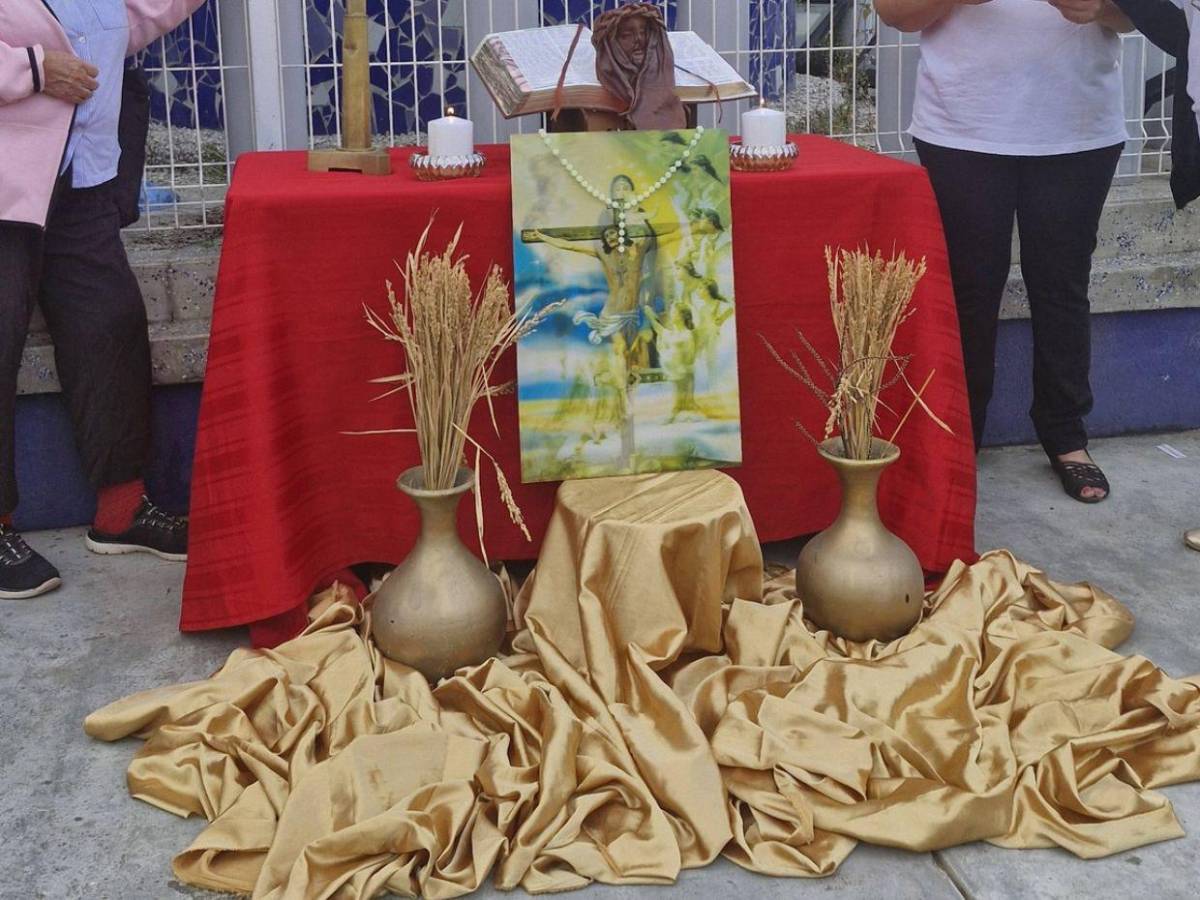 La Ceiba se llena de agradecimiento al recordar el regalo de salvación de Jesús