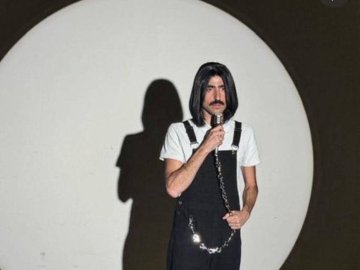 ¿Hipnotizado? Jezzini, ahora “Zzini”, reaparece generando polémica