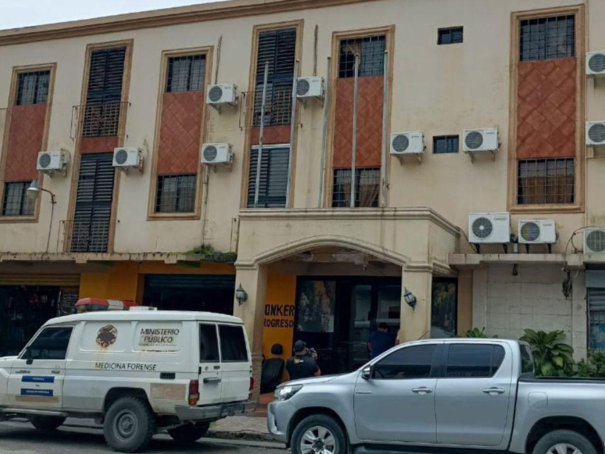 Hallan muerto a conductor de bus al interior de hotel en San Pedro Sula