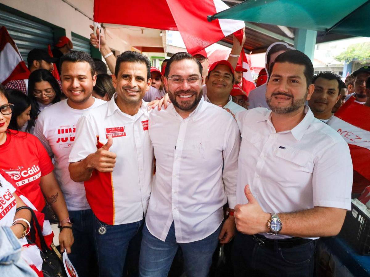 Precandidatos presidenciales continúan sus campañas en busca de votos