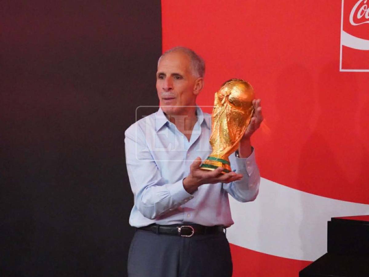 Copa del Mundo en Honduras: lo que hizo Nasry Asfura con el trofeo y, ¿qué le dijo a Trezeguet?