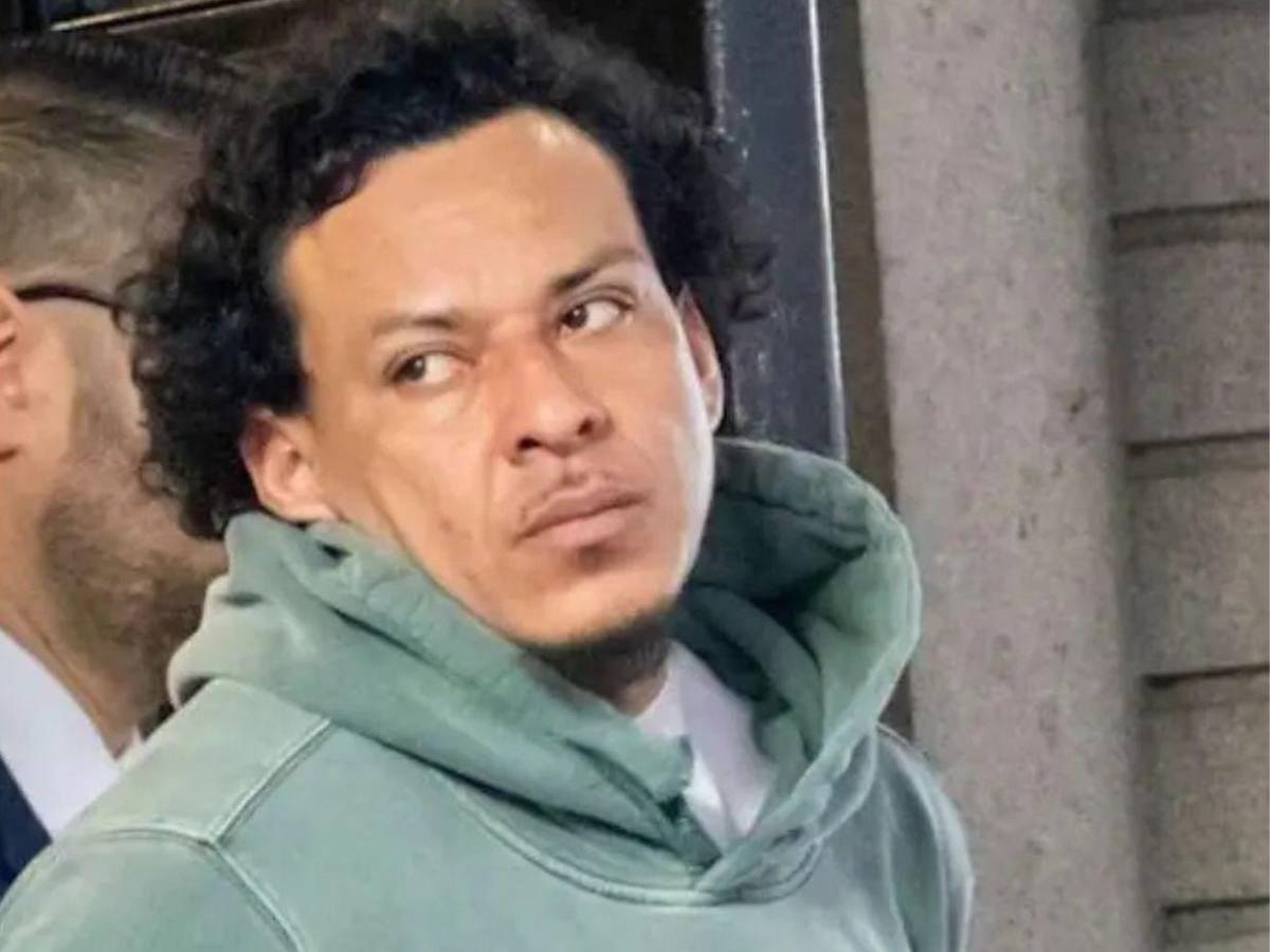 Empujó a un anciano de 83 años a las vías del metro: Arrestan hondureño en EE UU