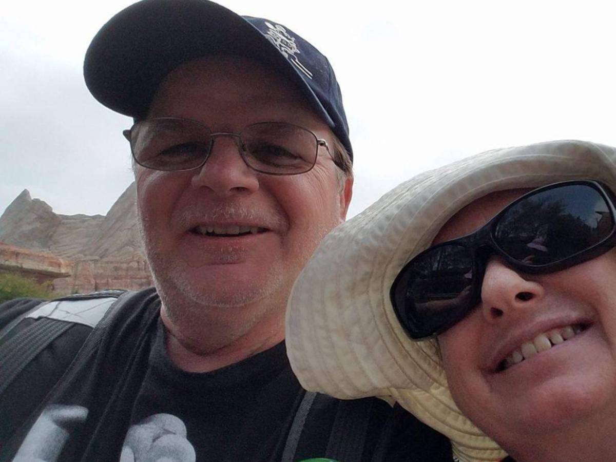 Los golpeó hasta la muerte con un bate: hombre mató a sus padres en Las Vegas