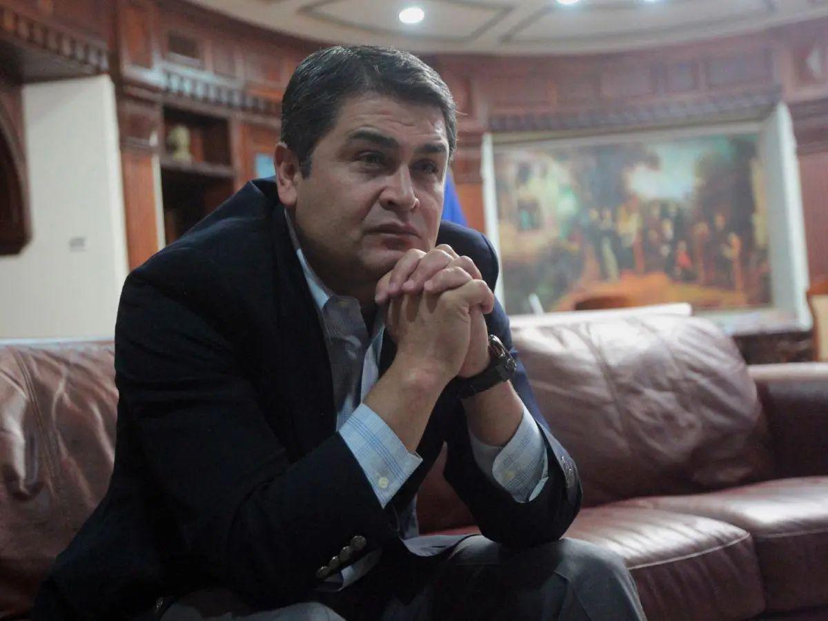 Funcionarios levantaron orden de detención migratoria de JOH antes de salir en libertad