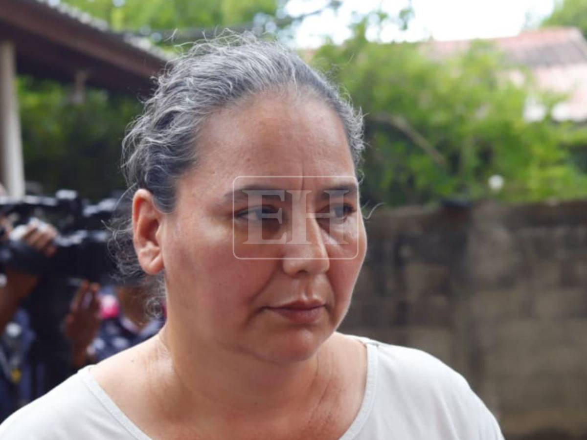 “Yo le dije que grabara; ella me golpea a la niña porque andaba el teléfono: madre de estudiante que grabó a maestra en Yoro