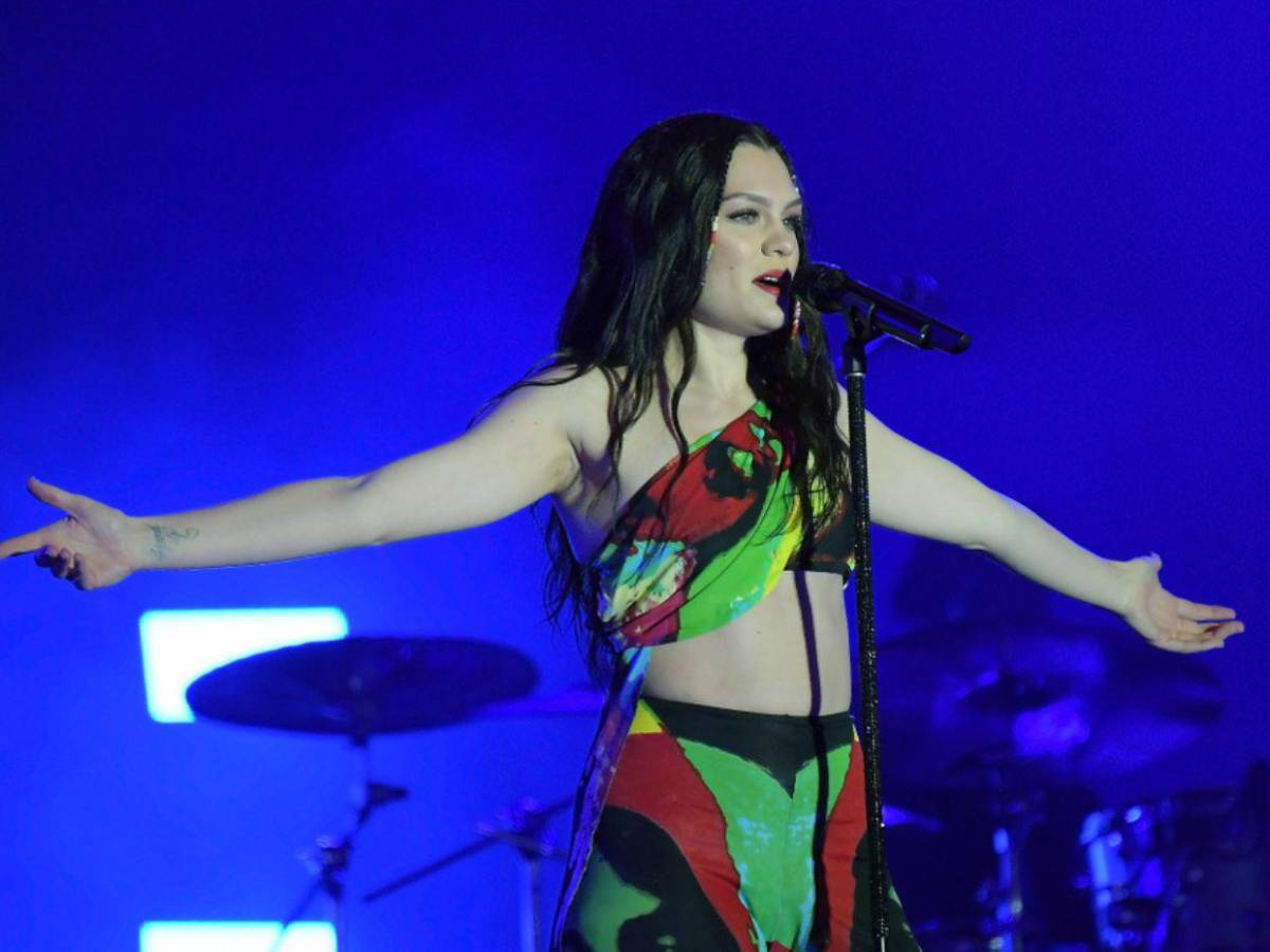 Jessie J prepara su regreso tras mastectomía y diagnóstico de cáncer de mama