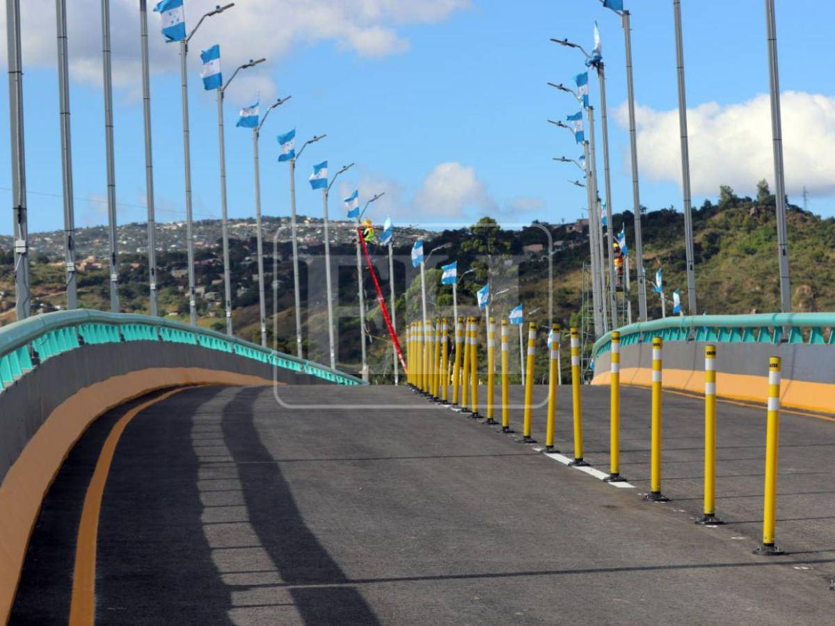 Así luce el carril inaugurado de lo que será el paso a desnivel Papa Francisco