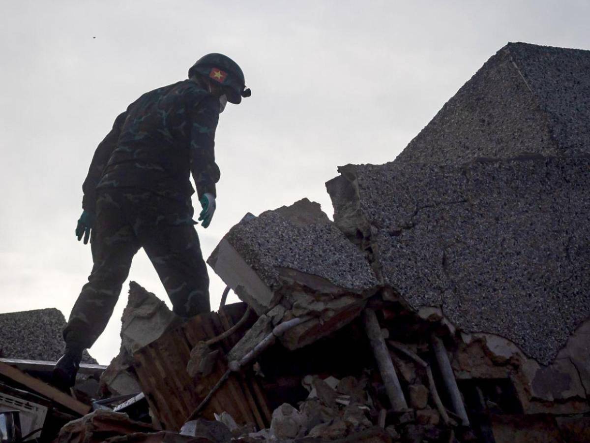 Venezuela sigue buscando y sumando víctimas de  terremotos