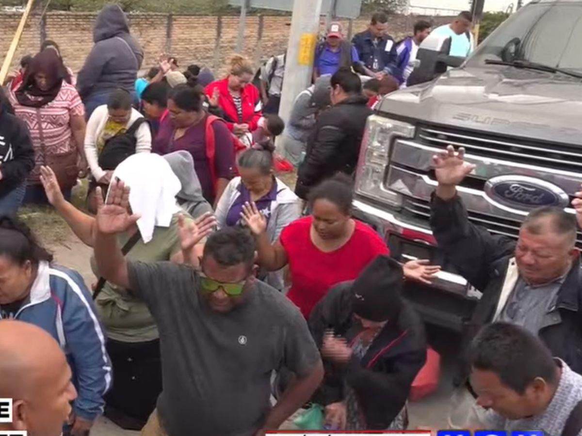 “Sí se pudo”: cientos de afectados de Koriun esperan a Iván Velásquez en Támara