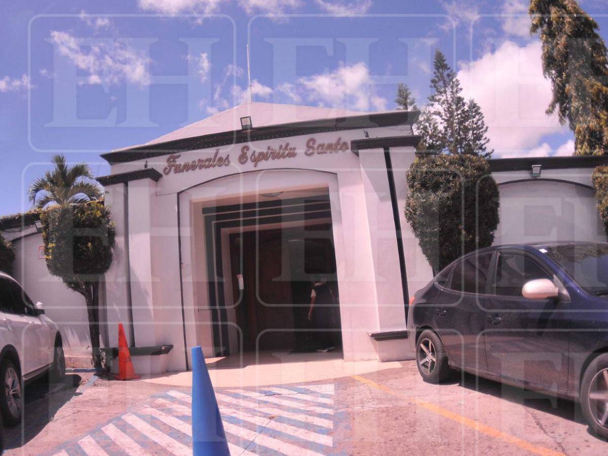 Sandra Díaz del Valle: fotos de la nueva recolección de muestras forenses durante su velorio
