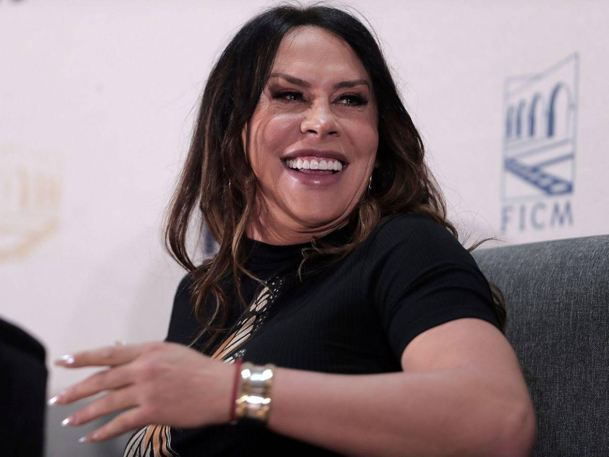 ¿En riesgo? La salud mental de Karla Sofía Gascón preocupa a sus seguidores