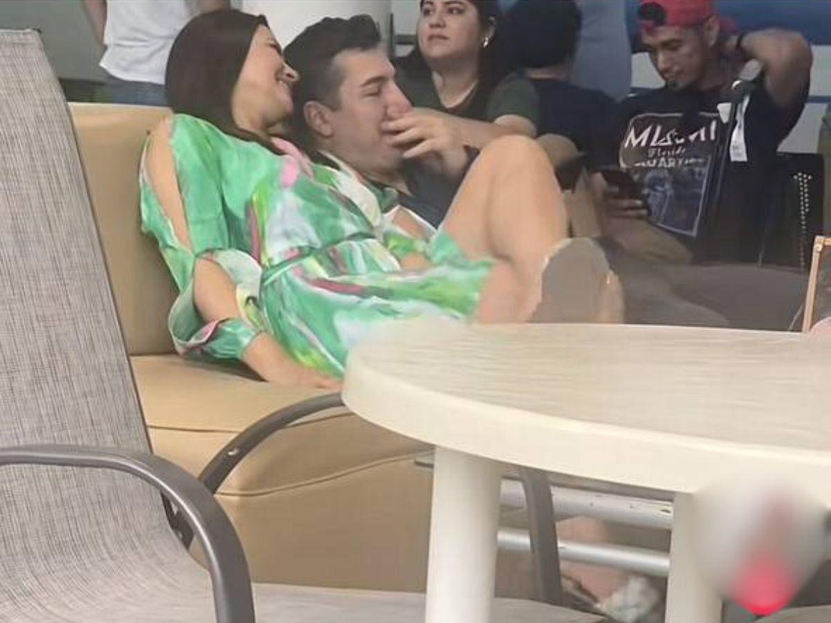 ¿Se acabó el amor? Novio de Milagro Flores es captado ignorándola por estar en su celular