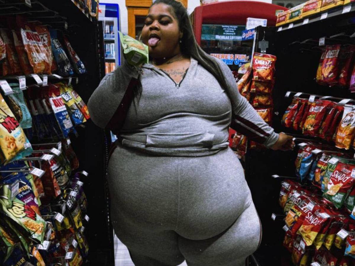 ¿Quién es la rapera que demandó a un taxista por negarse a llevarla debido a su sobrepeso?