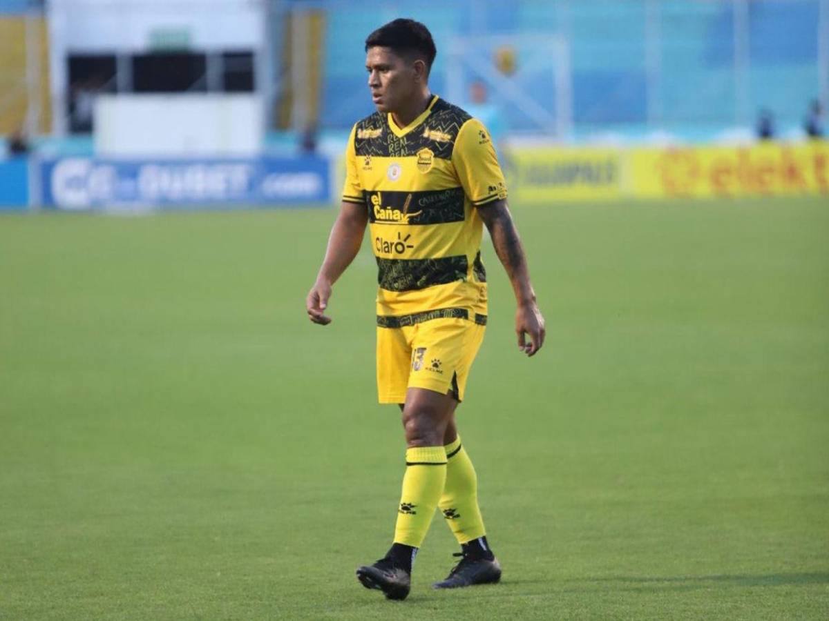 Fichajes: Noticias sobre el nuevo DT de Olimpia y legionario es expulsado de su club