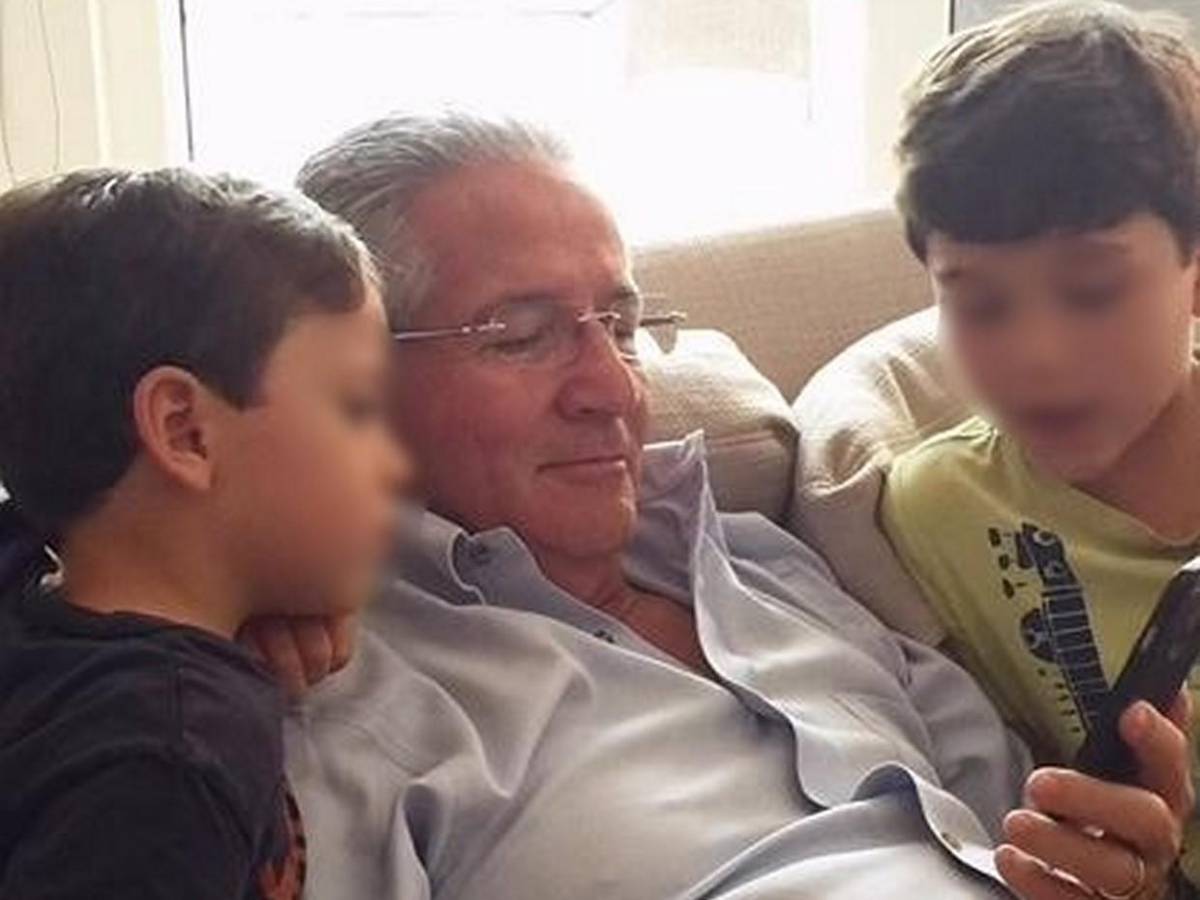 Ricardo Maduro, a sus 80 años, disfruta de una faceta entrañable: fotos inéditas