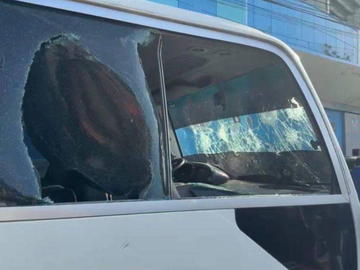 Policía busca a responsables de disturbios en alrededores del Estadio Nacional