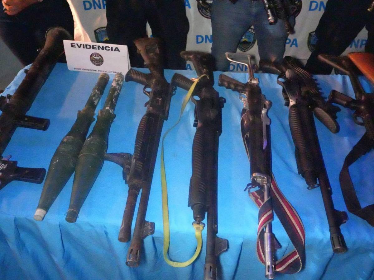 Con un lanzamisiles banda criminal pretendía atacar Black Mambas Con un lanzamisiles banda criminal pretendía atacar Black Mambas