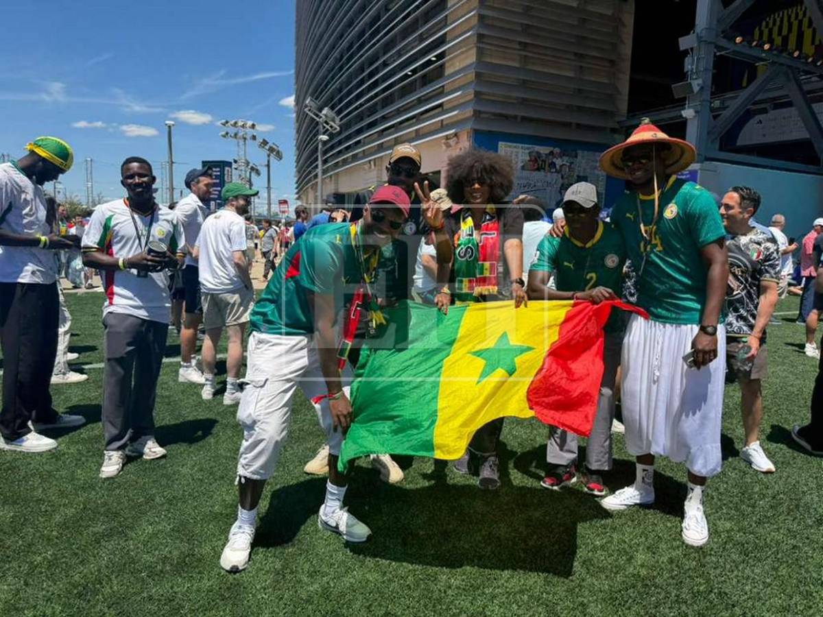 Francia y Senegal pintan de fiesta el MetLife Stadium en un vibrante choque mundialista