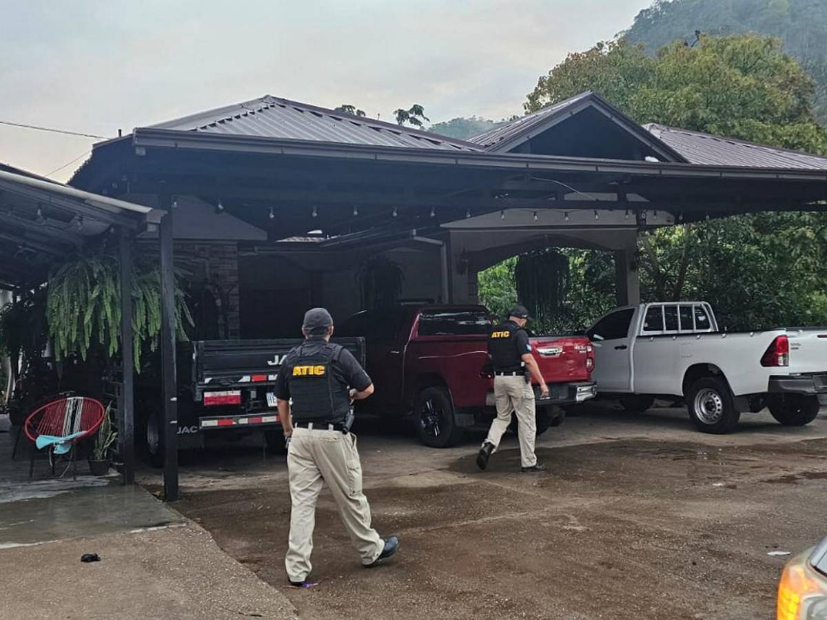 Caen hermanos Hernández Leiva que usaban encomiendas para traficar armas de fuego desde Nashville, EE UU