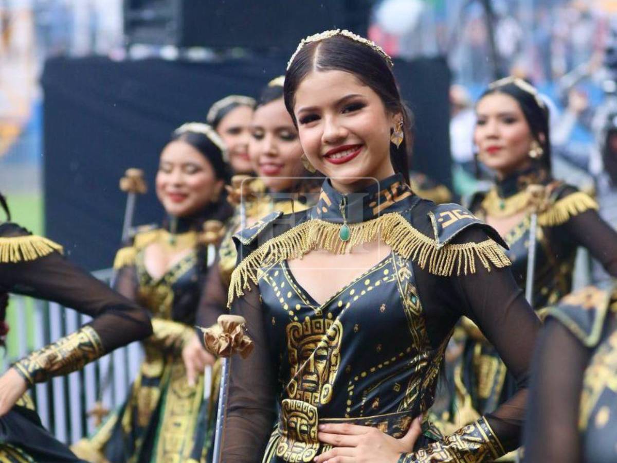 Inspirados en la cultura maya: así fueron los trajes de las palillonas del Central Vicente Cáceres