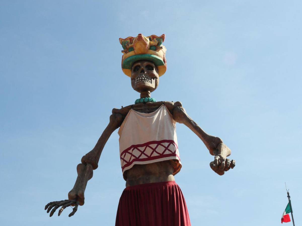 Altares, catrinas y fotos de recuerdo: preparativos en México para el Día de Muertos