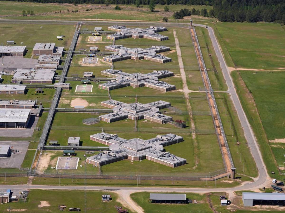 Caso de Alejandro Clemente, migrante que murió bajo custodia del ICE en EE UU