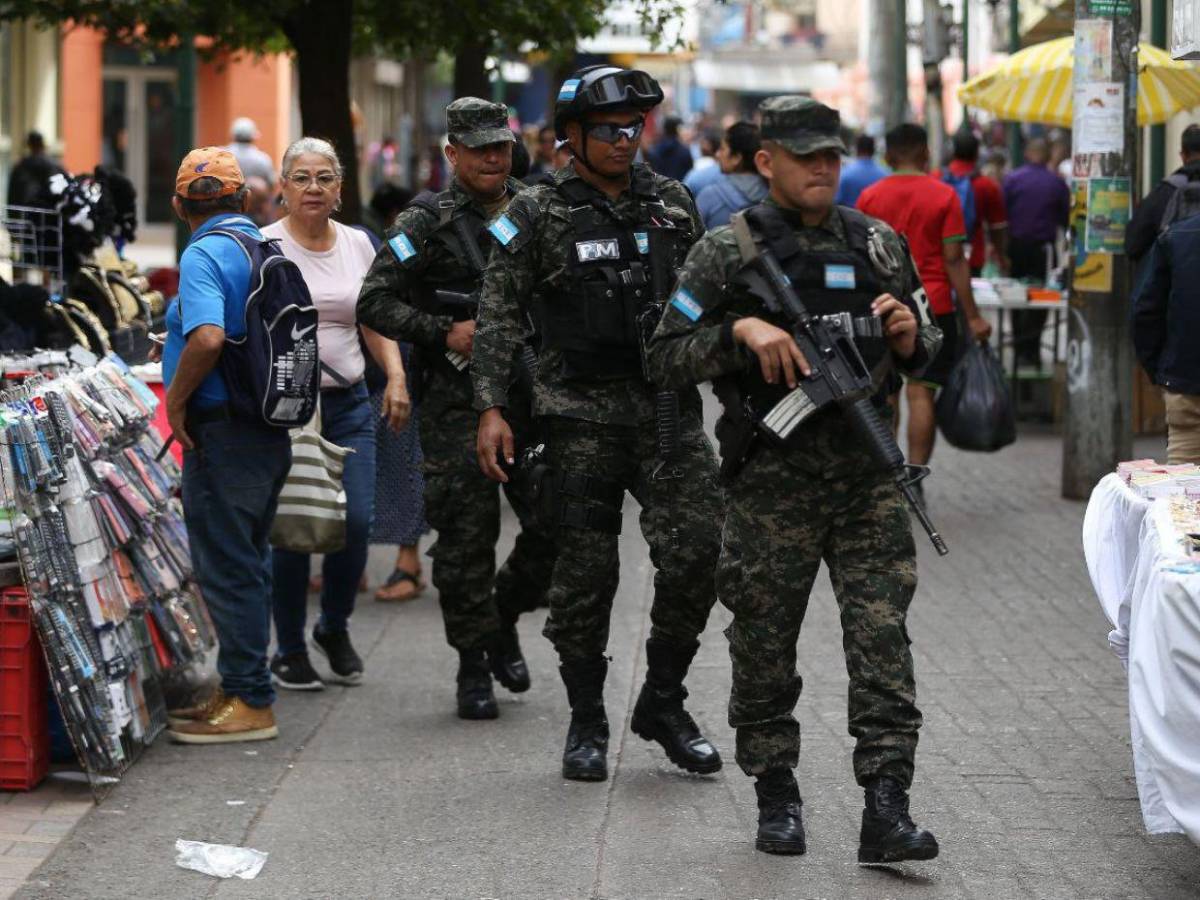 Repleto de militares: Así luce el centro de la capital previo a transición del CN