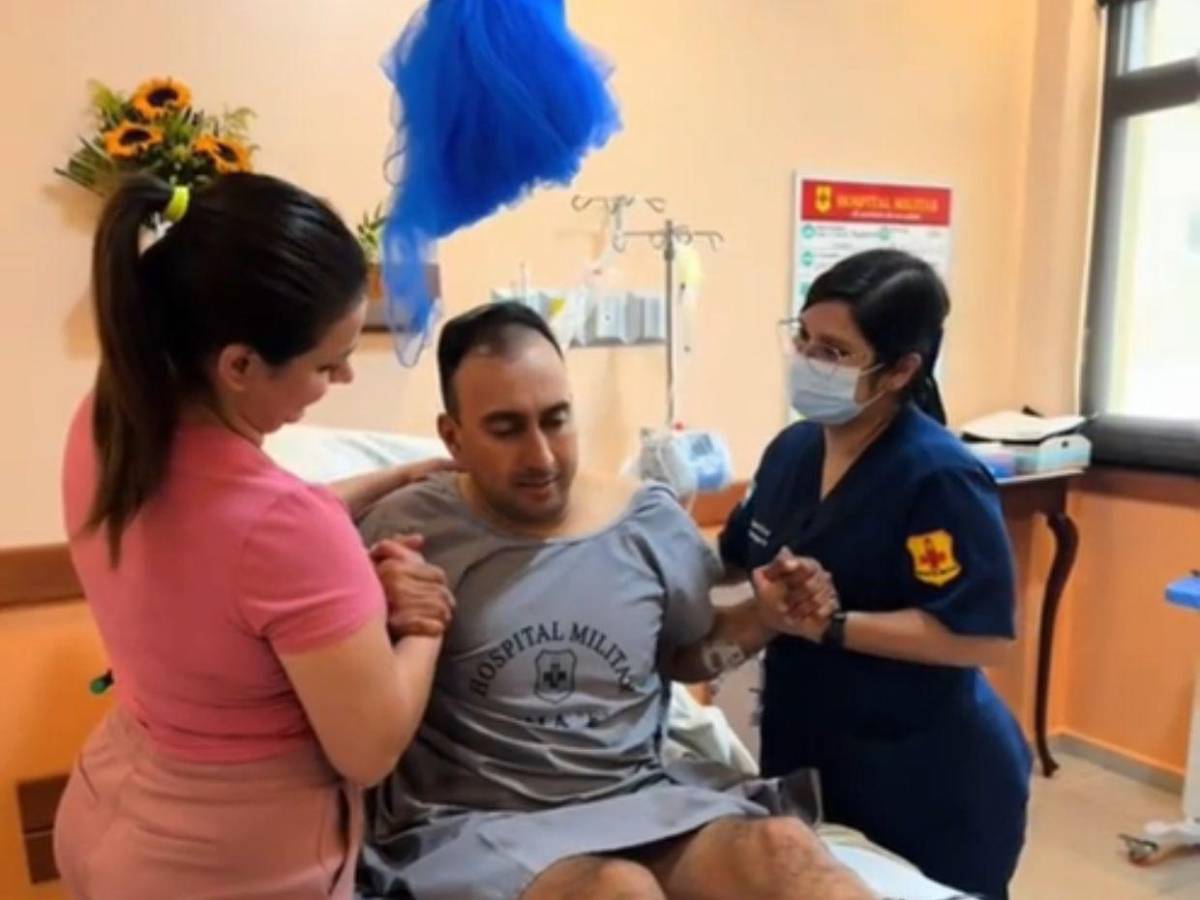 Tras caída en desfiles de 2025: el mayor David Maldonado vuelve a caminar