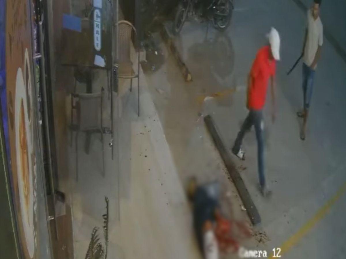 Cámaras captan asesinato a machetazos de un hombre en Colón: lo sacaron con engaños de una tienda