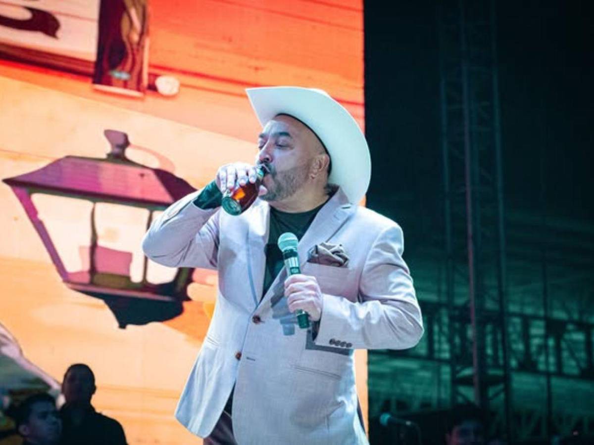 ¿Lupillo Rivera demandará a su padre por las regalías de 150 canciones?