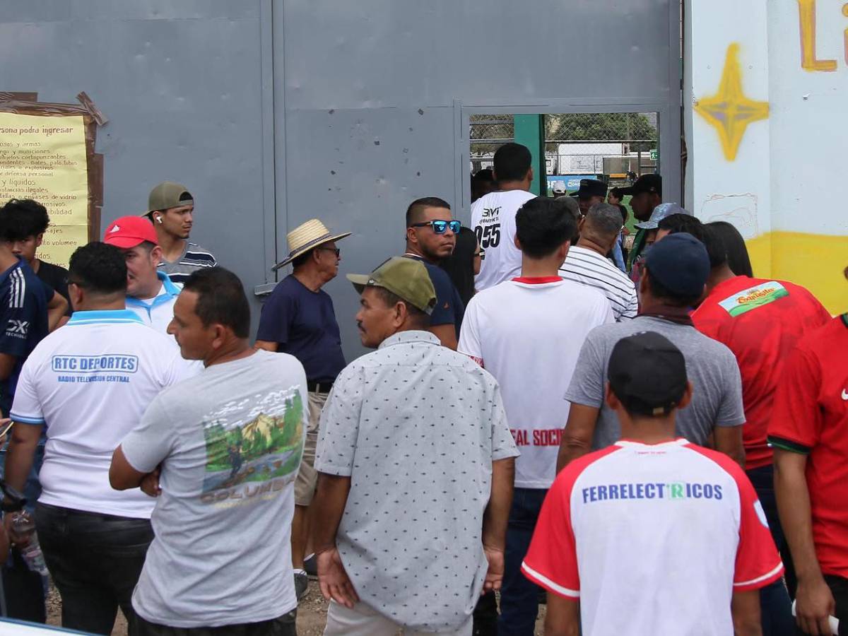 ¿Quién es la hermosura que robó suspiros? El ambientazo en partido por el descenso en Olancho