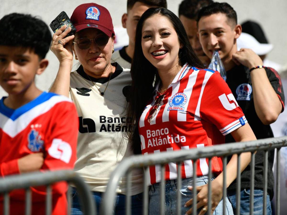 Diosas de la final: las bellezas afuera del Chelato Uclés