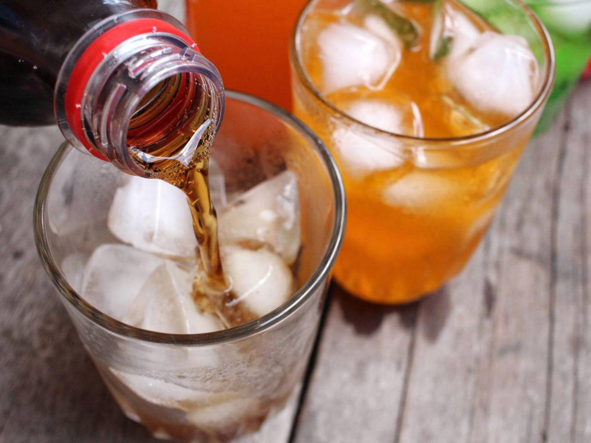 ¿Qué alimentos debes evitar para prevenir el cáncer de colon? Esto dicen expertos