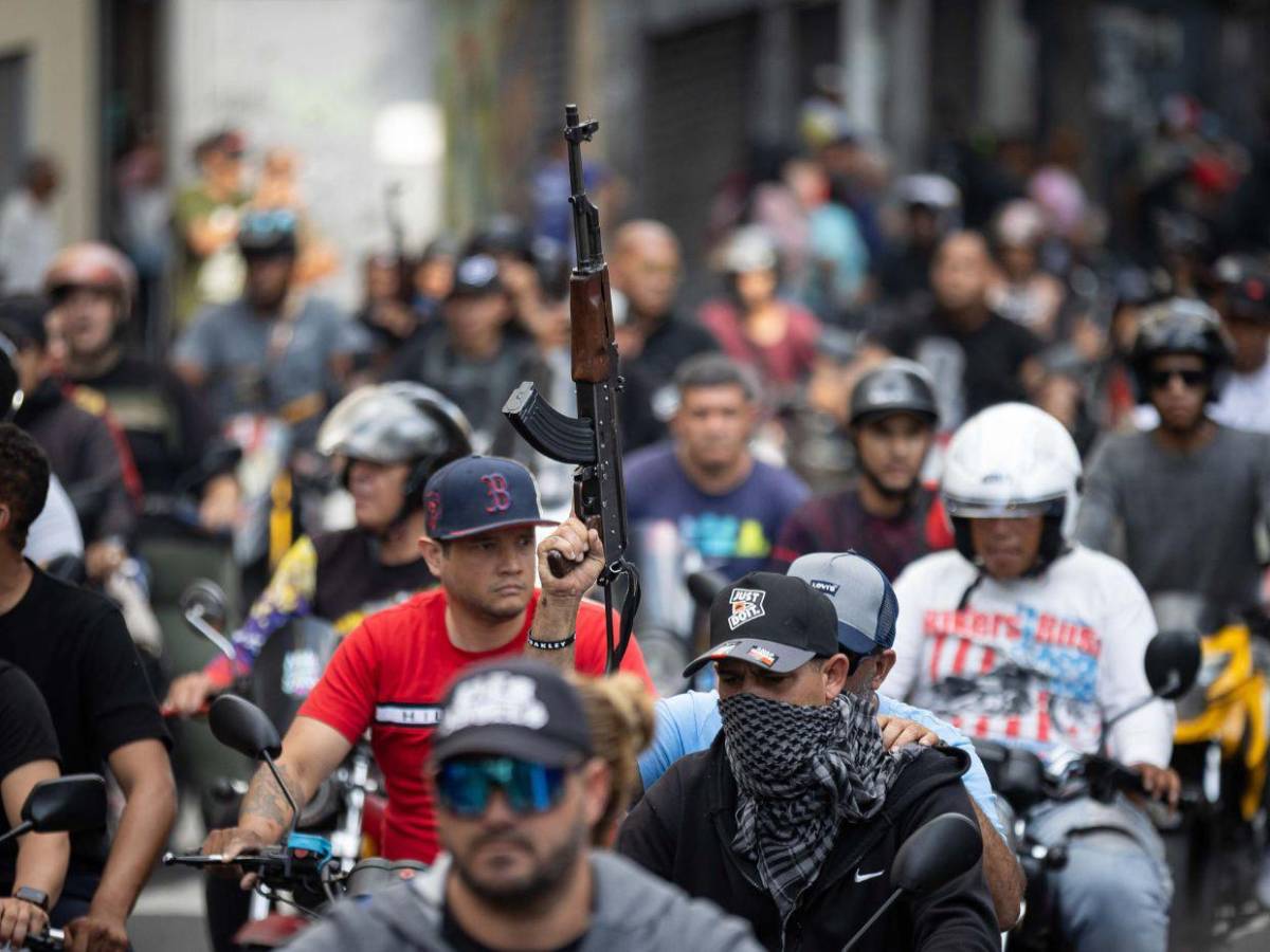 Chavistas exigen a Trump la liberación de Maduro y su esposa: ¡Los queremos de vuelta!