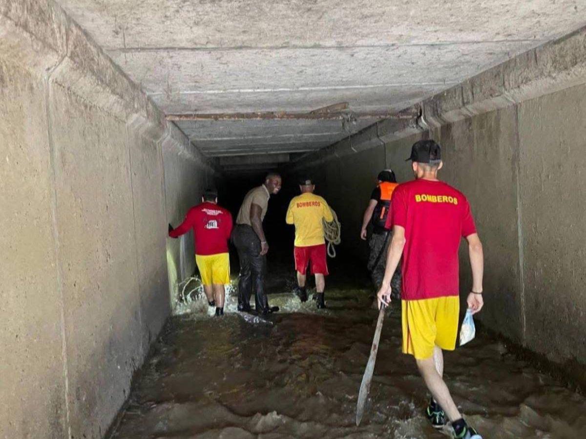 “Un laberinto sin salida”: así es el tenebroso túnel que se llevó al policía Kevin Pérez y al pequeño Eliú