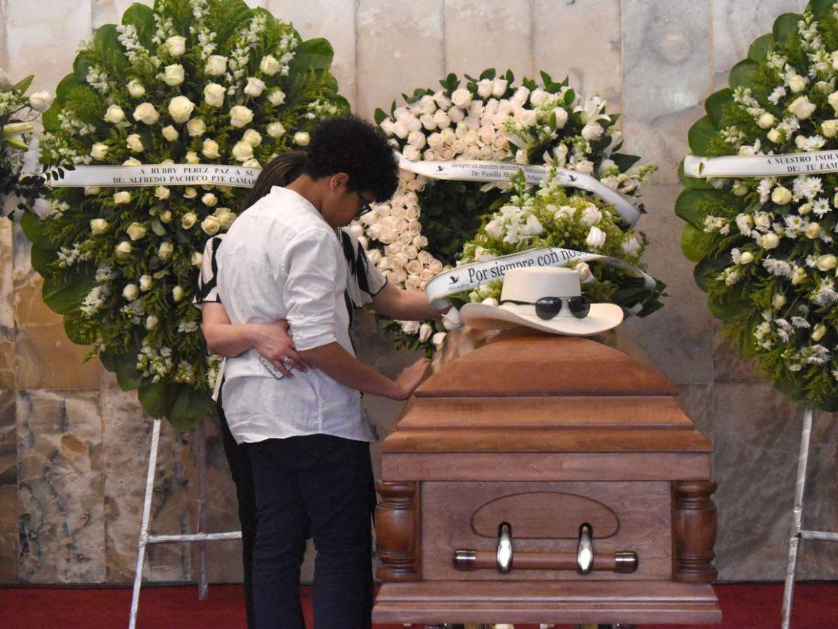 Hija de Rubby Pérez: “Esto no va a revivir a mi papá, pero tienen que ser responsables”