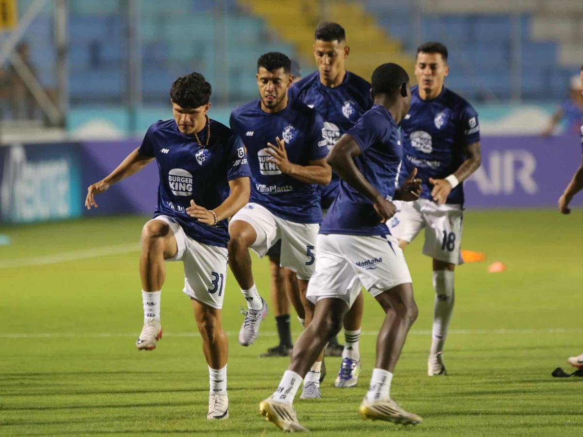 Jeque árabe se robó el show y sorprendente invasión tica previo al Motagua vs Cartaginés