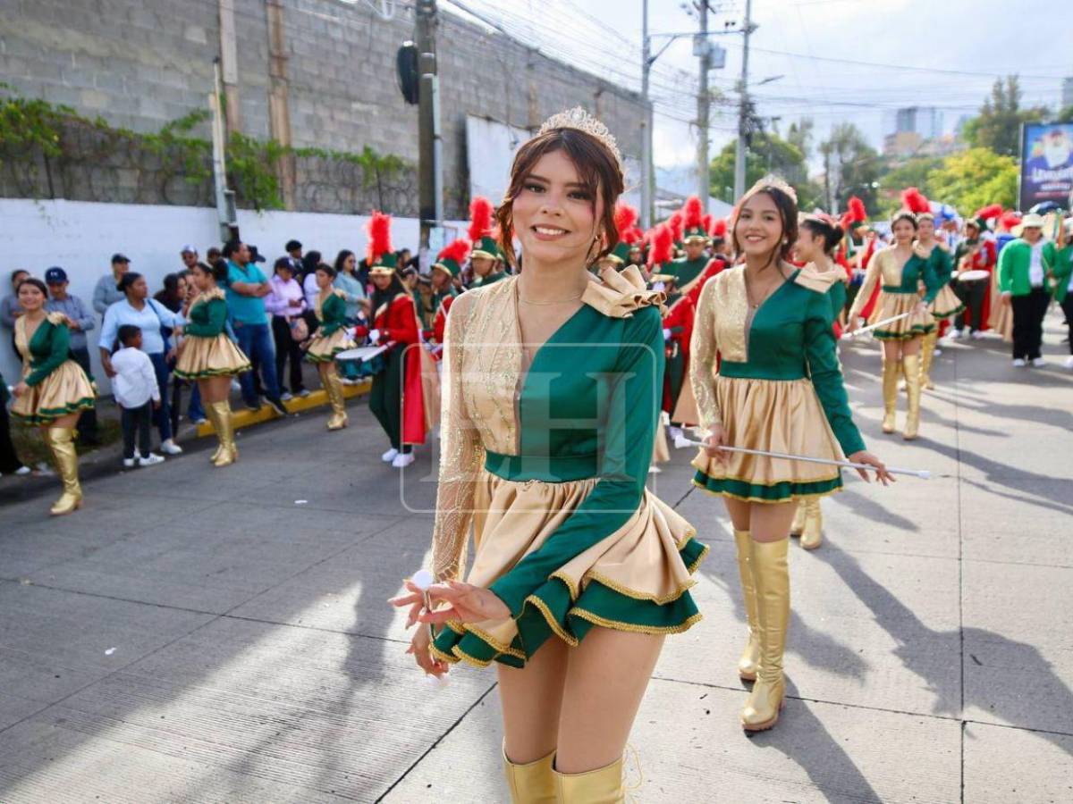 Las primeras palillonas que se roban las miradas en los desfiles patrios 2026