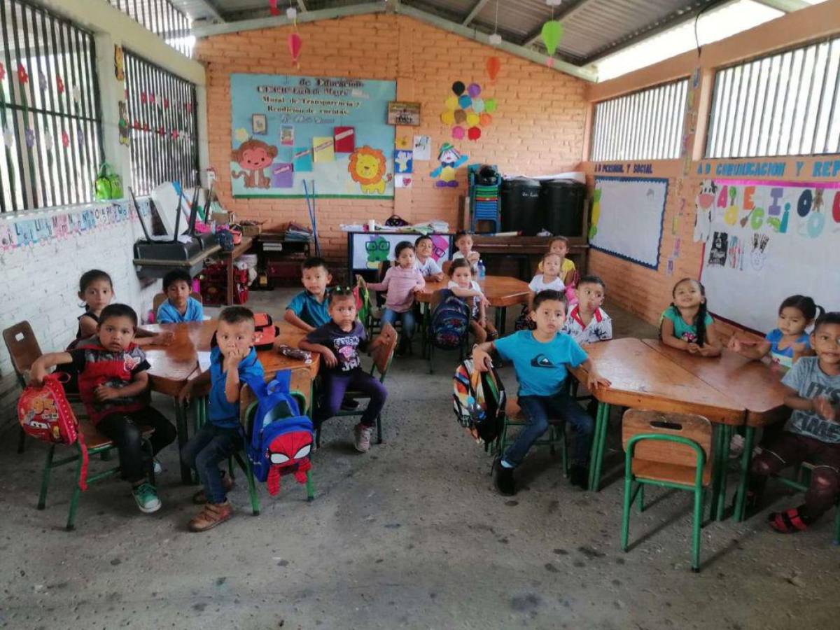 Más de 8,000 centros educativos en Honduras funcionan con uno o dos docentes