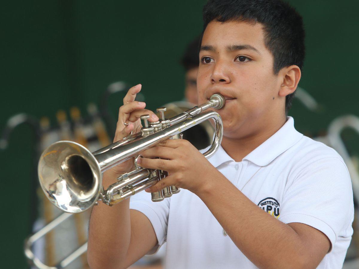 Entre bombos y trompetas: la banda del Héctor Pineda Ugarte se robará el show el 15 de septiembre