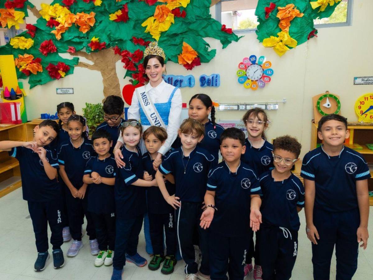 Preocupación por la salud de Fátima Bosch tras su incidente en el desfile de Ecuador