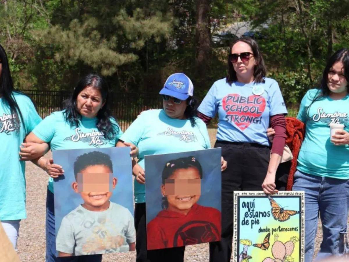 Genesis y Denis, hondureños deportados con sus padres tras cita migratoria en EE UU