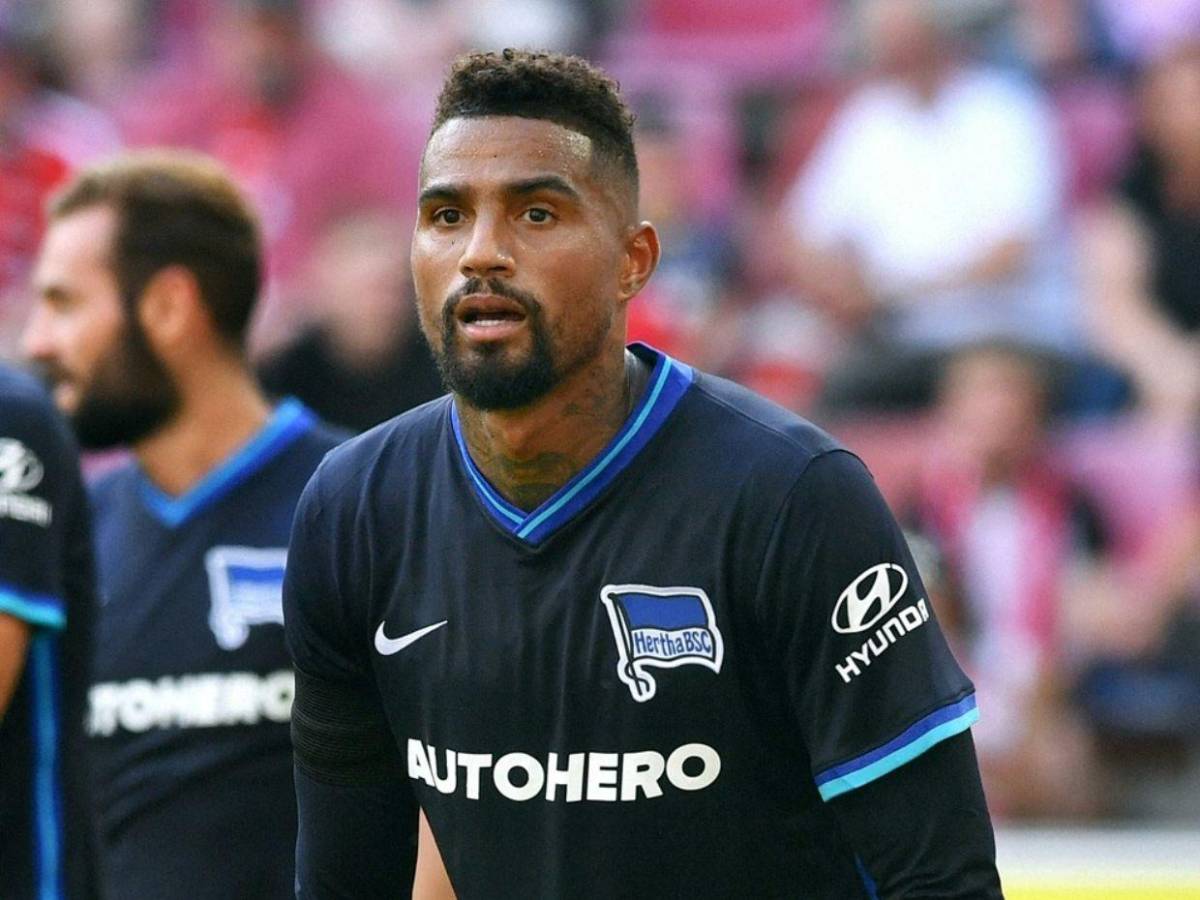 Fichó con Barcelona siendo aficionado blanco y lo obligaron a mentir