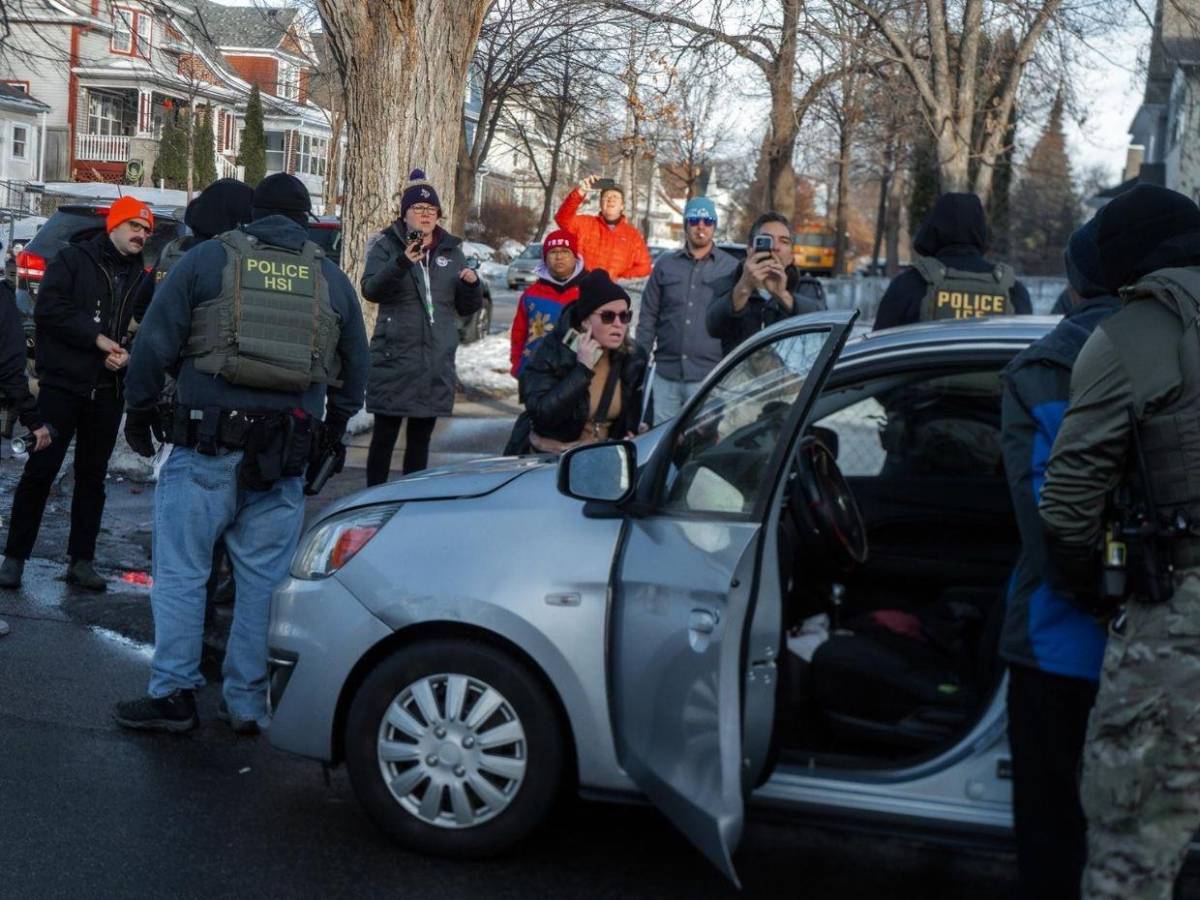 ¿Qué es la Ley de Insurrección que Trump quiere imponer en Minneapolis por ataques a ICE?