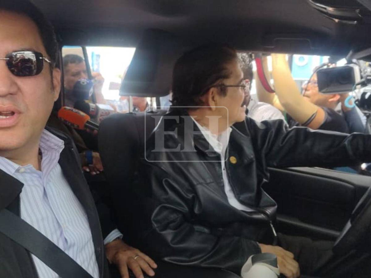 “No voy a dar más detalles... tengo enemigos”: Así salió Manuel Zelaya y su familia rumbo a México