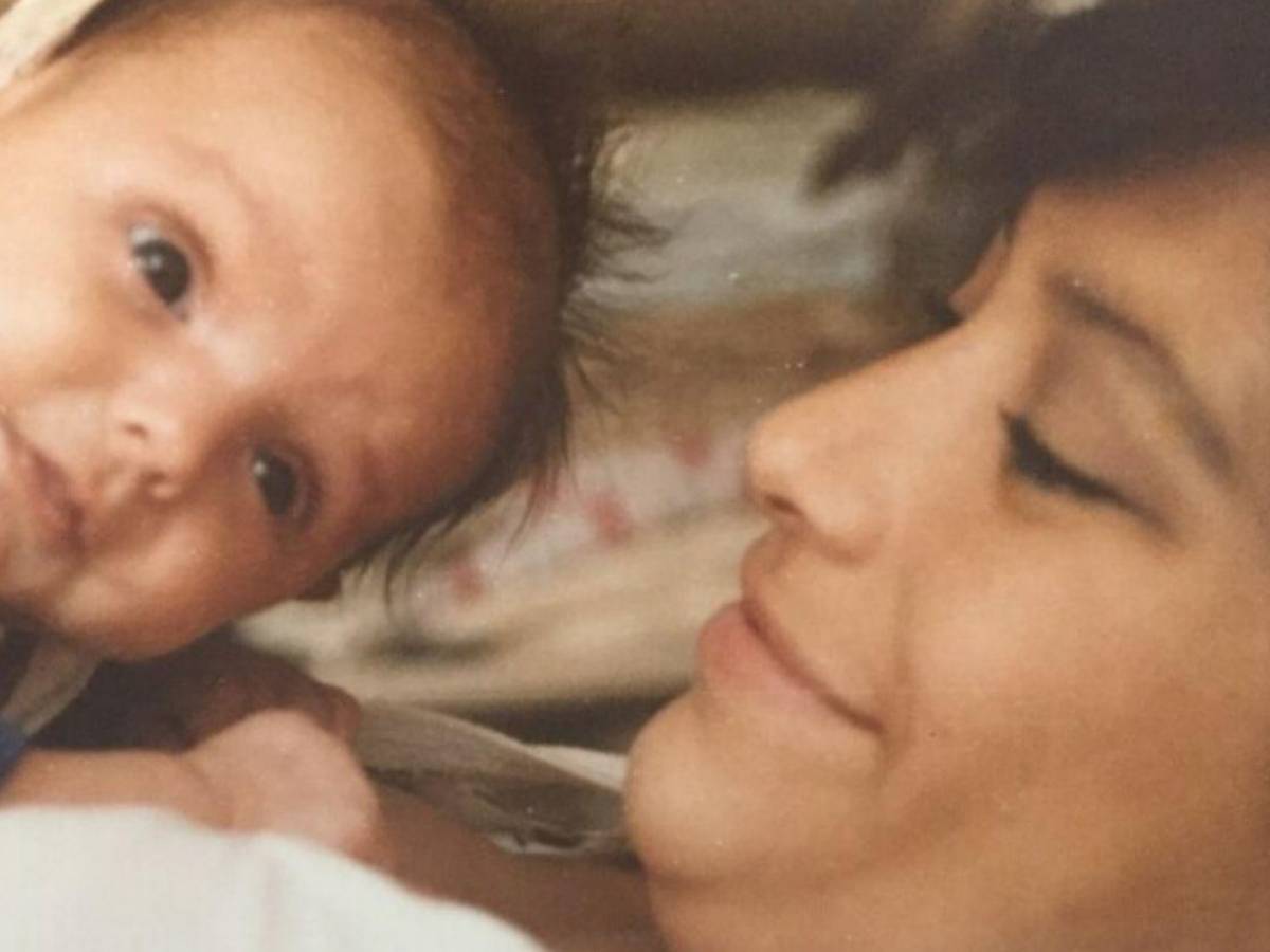 Victoria Ruffo envía un mensaje a Aislinn Derbez tras la muerte de su madre